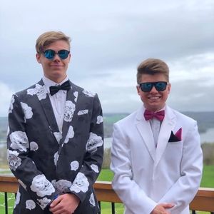 Meet your Posher, Brandon